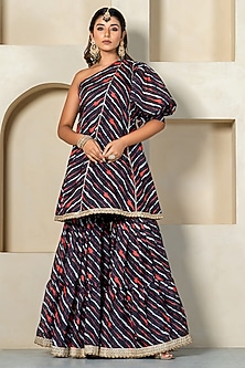 product-color-Black