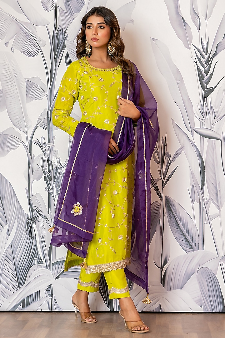 Neon Green Pure Spun Silk Marodi Hand Embroidered Kurta Set by Yuvrani Jaipur at Pernia's Pop Up Shop