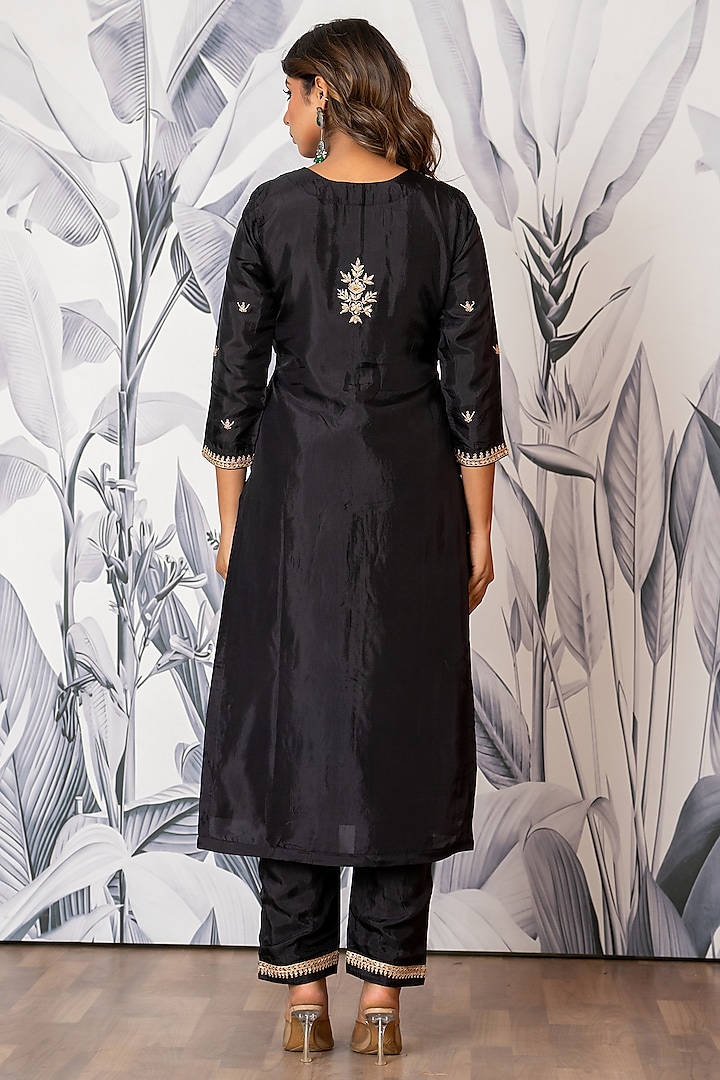 Black Pure Spun Silk Marodi Embroidered Kurta Set by Yuvrani Jaipur at Pernia's Pop Up Shop