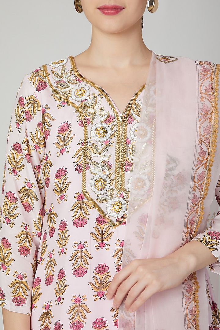 Blush Pink Dabka Embroidered Kurta Set by Yuvrani Jaipur at Pernia's Pop Up Shop