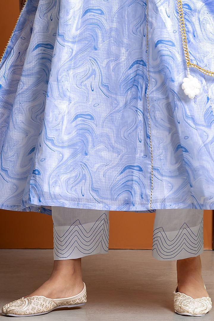 Ivory & Blue Chanderi Marble Printed Kurta Set by Yuvrani Jaipur at Pernia's Pop Up Shop