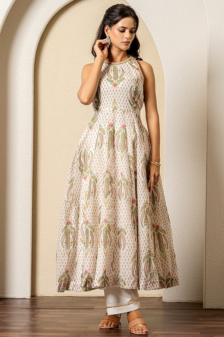 Ivory Chanderi Digital Floral Printed Anarkali Set by Yuvrani Jaipur at Pernia's Pop Up Shop