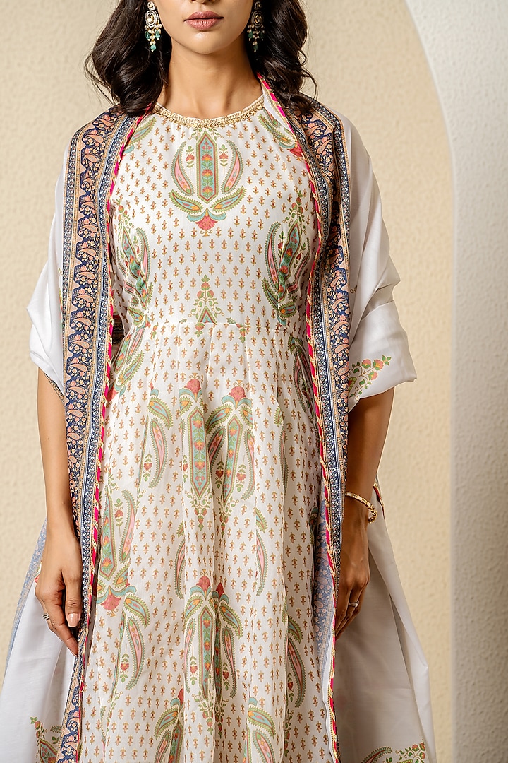 Ivory Chanderi Digital Floral Printed Anarkali Set by Yuvrani Jaipur at Pernia's Pop Up Shop