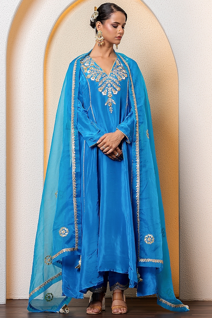 Teal Blue Pure Spun Marodi Hand Embroidered Kurta Set by Yuvrani Jaipur at Pernia's Pop Up Shop