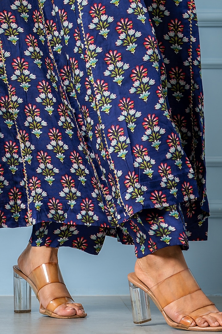 Navy Blue Modal Satin Digital Printed & Dabka Embroidered Kurta Set by Yuvrani Jaipur at Pernia's Pop Up Shop