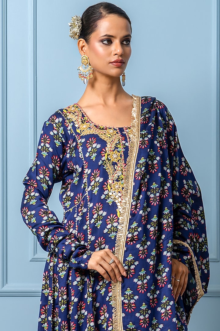Navy Blue Modal Satin Digital Printed & Dabka Embroidered Kurta Set by Yuvrani Jaipur at Pernia's Pop Up Shop