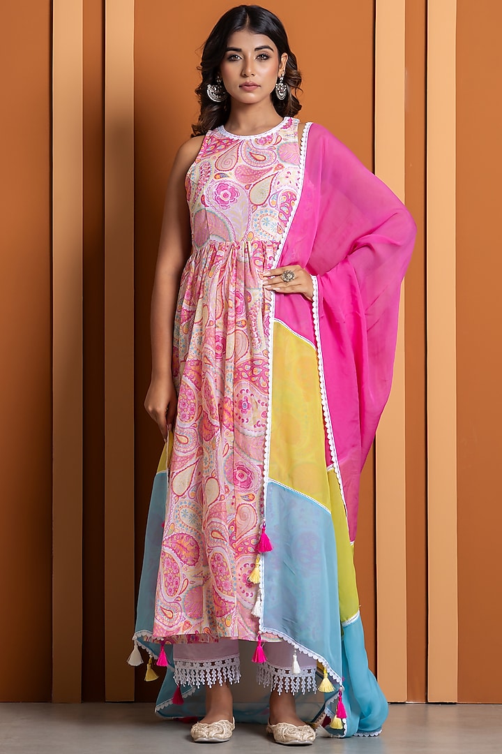 Pink Chanderi Digital Printed Anarkali Set by Yuvrani Jaipur at Pernia's Pop Up Shop