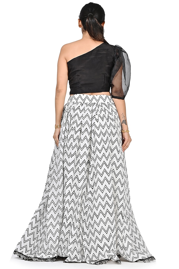 White Silk Block Printed Skirt Set by Yuvrani Jaipur at Pernia's Pop Up Shop