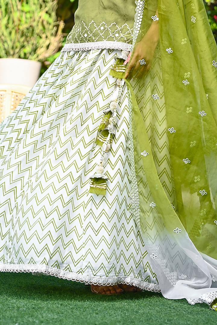 White Hand Block Printed Skirt Set by Yuvrani Jaipur at Pernia's Pop Up Shop
