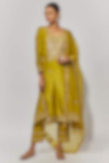 Golden Yellow Silk Gota Patti Hand Embroidered Kurta Set by Yuvrani Jaipur