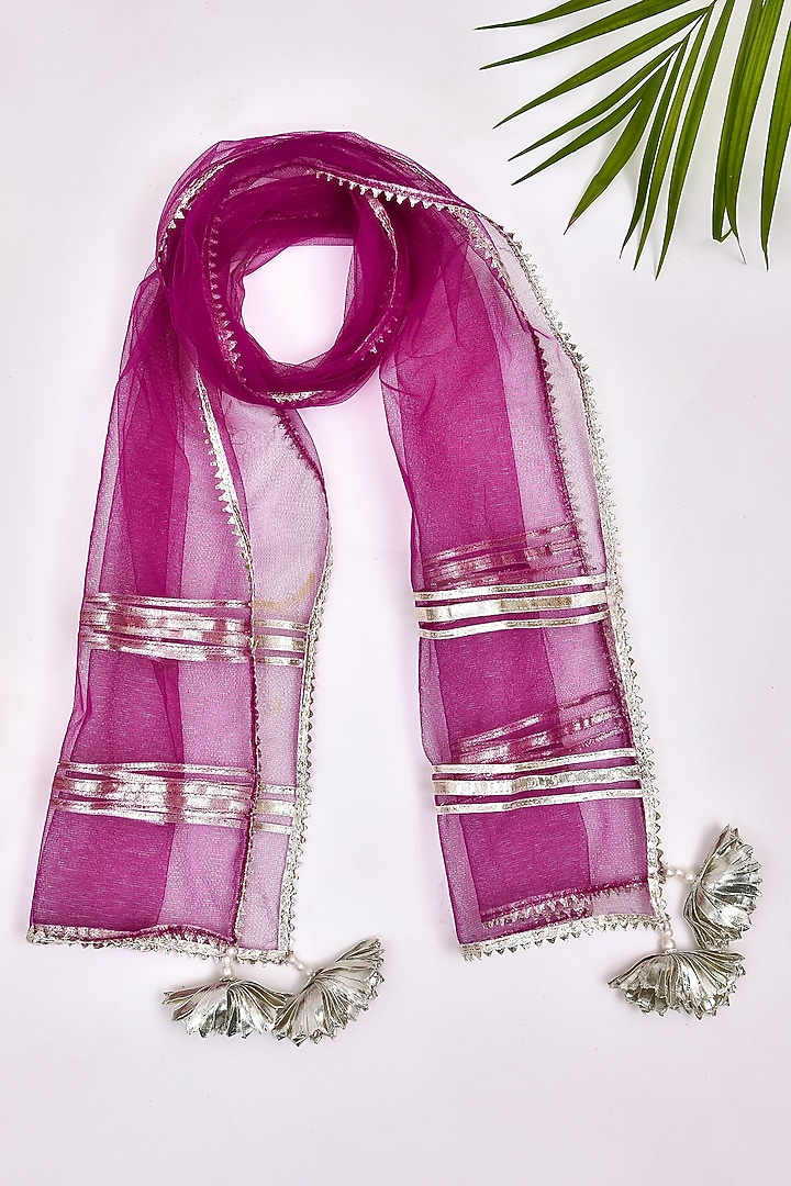 Wine & White Cotton Floral Printed Kurta Set For Girls by Yuvrani Jaipur Kidswear at Pernia's Pop Up Shop