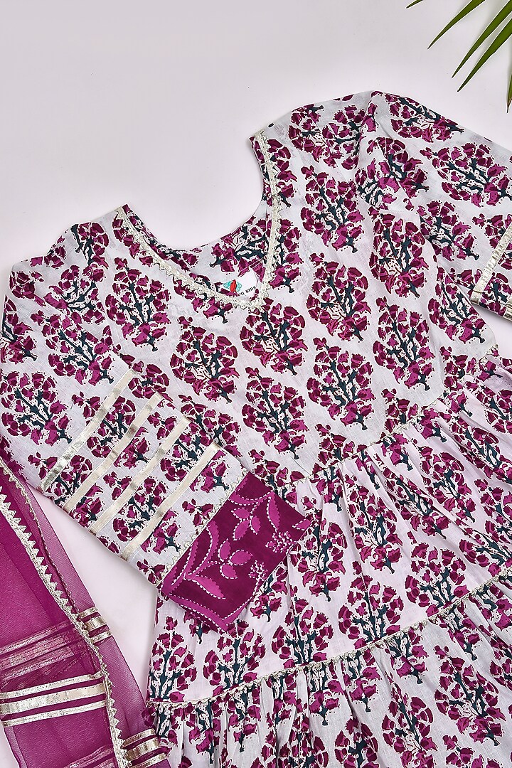 Wine & White Cotton Floral Printed Kurta Set For Girls by Yuvrani Jaipur Kidswear at Pernia's Pop Up Shop