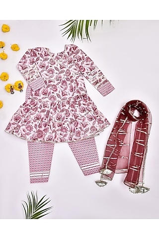 White & Pink Cotton Floral Printed Kurta Set For Girls by Yuvrani Jaipur Kidswear
