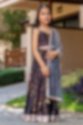 Grey & Black Muslin Floral Printed Lehenga Set For Girls by Yuvrani Jaipur Kidswear at Pernia's Pop Up Shop
