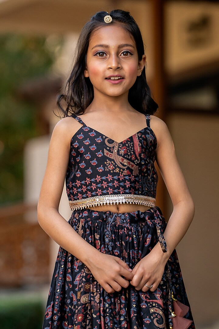 Grey & Black Muslin Floral Printed Lehenga Set For Girls by Yuvrani Jaipur Kidswear at Pernia's Pop Up Shop