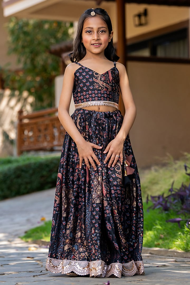 Grey & Black Muslin Floral Printed Lehenga Set For Girls by Yuvrani Jaipur Kidswear at Pernia's Pop Up Shop