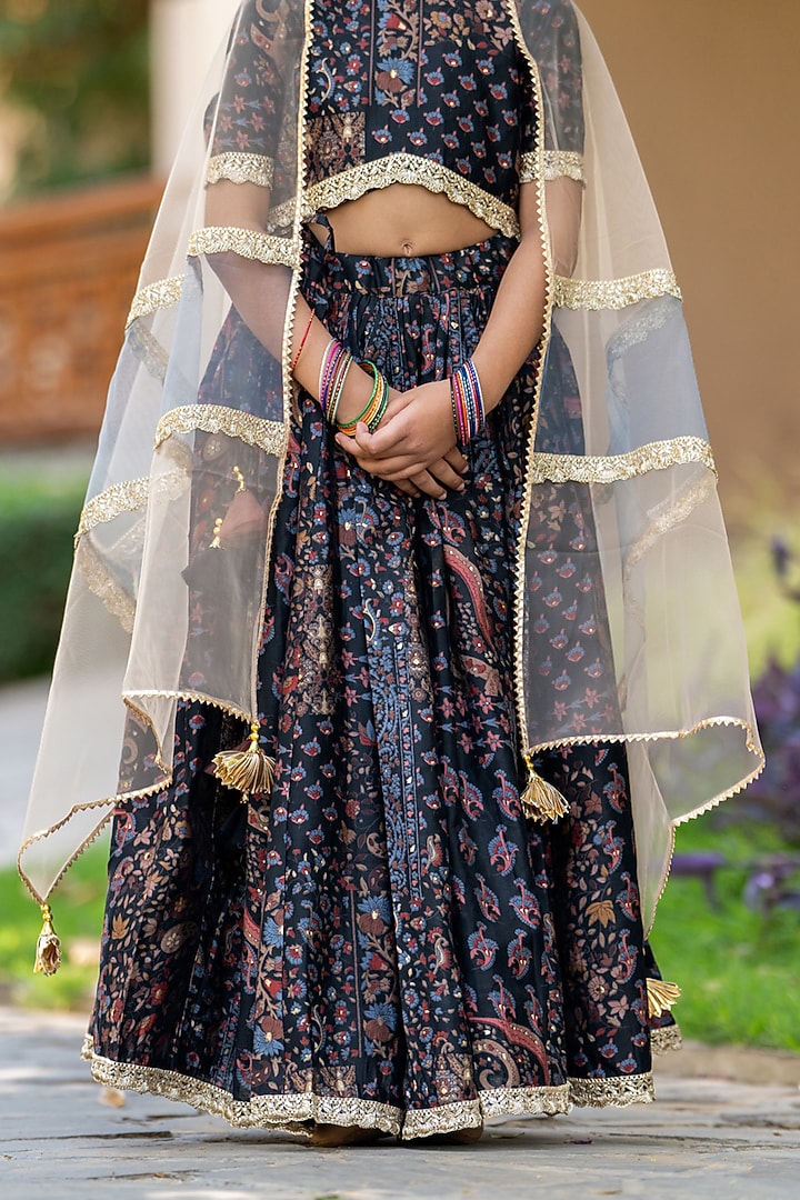 Grey & Black Muslin Floral Printed Lehenga Set For Girls by Yuvrani Jaipur Kidswear at Pernia's Pop Up Shop