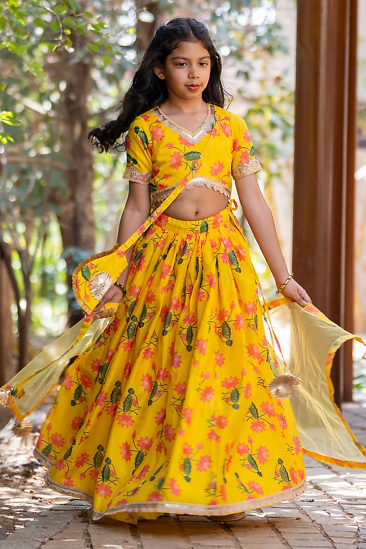 Yellow Chanderi Floral Printed Lehenga Set For Girls by Yuvrani Jaipur Kidswear at Pernia's Pop Up Shop