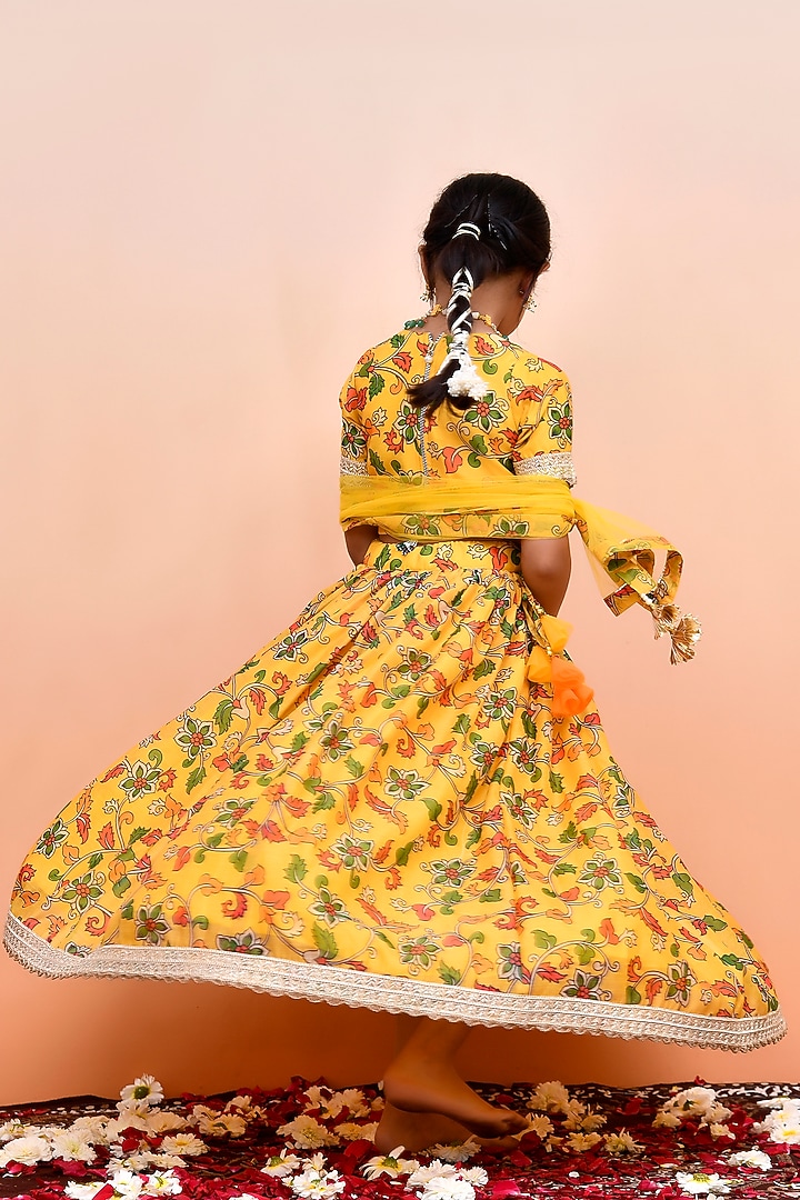 Yellow Chanderi Floral Printed Lehenga Set for Girls by Yuvrani Jaipur Kidswear at Pernia's Pop Up Shop