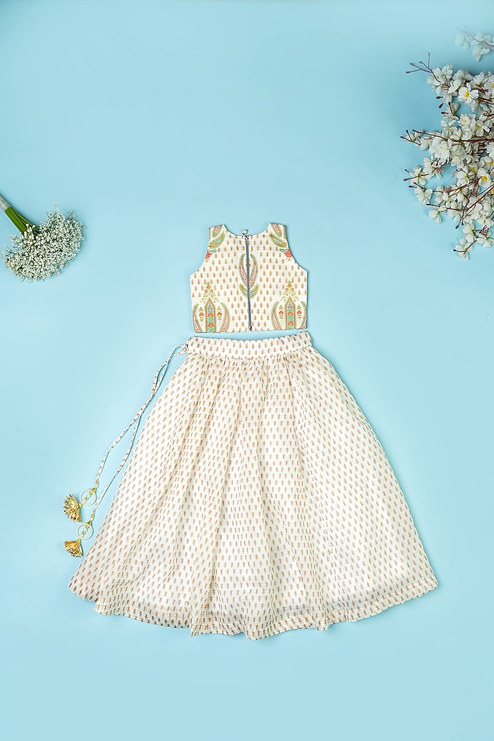 Ivory Chanderi Flared Lehenga Set For Girls by Yuvrani Jaipur Kidswear at Pernia's Pop Up Shop