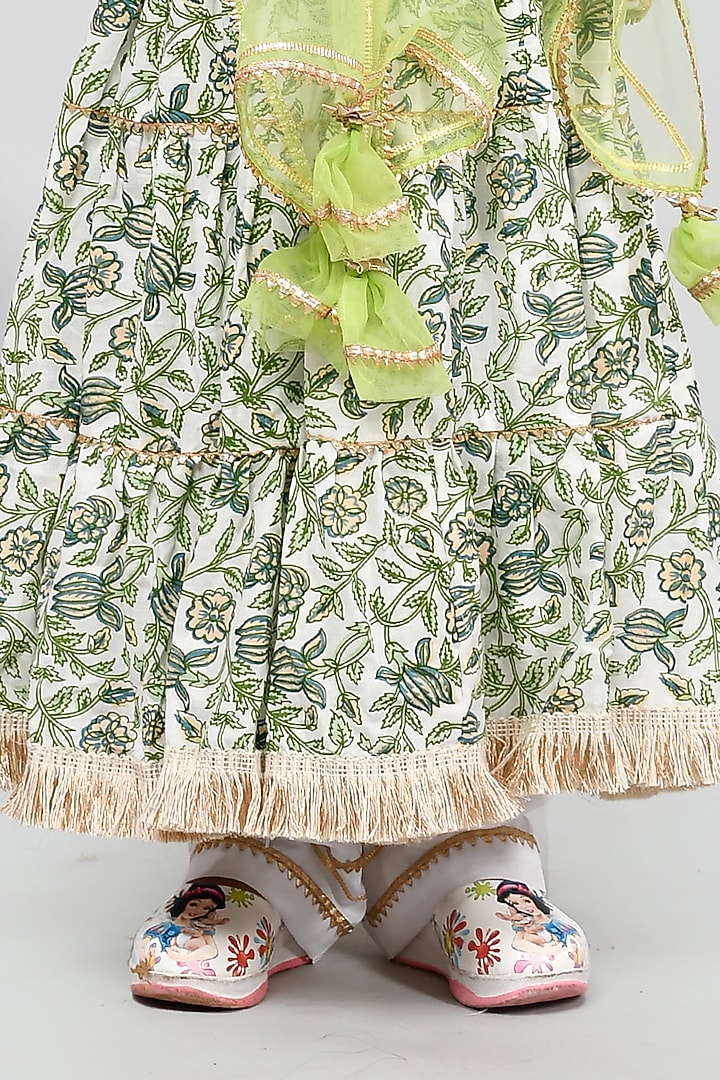 Green Printed Anarkali Set For Girls by Yuvrani Jaipur Kidswear at Pernia's Pop Up Shop