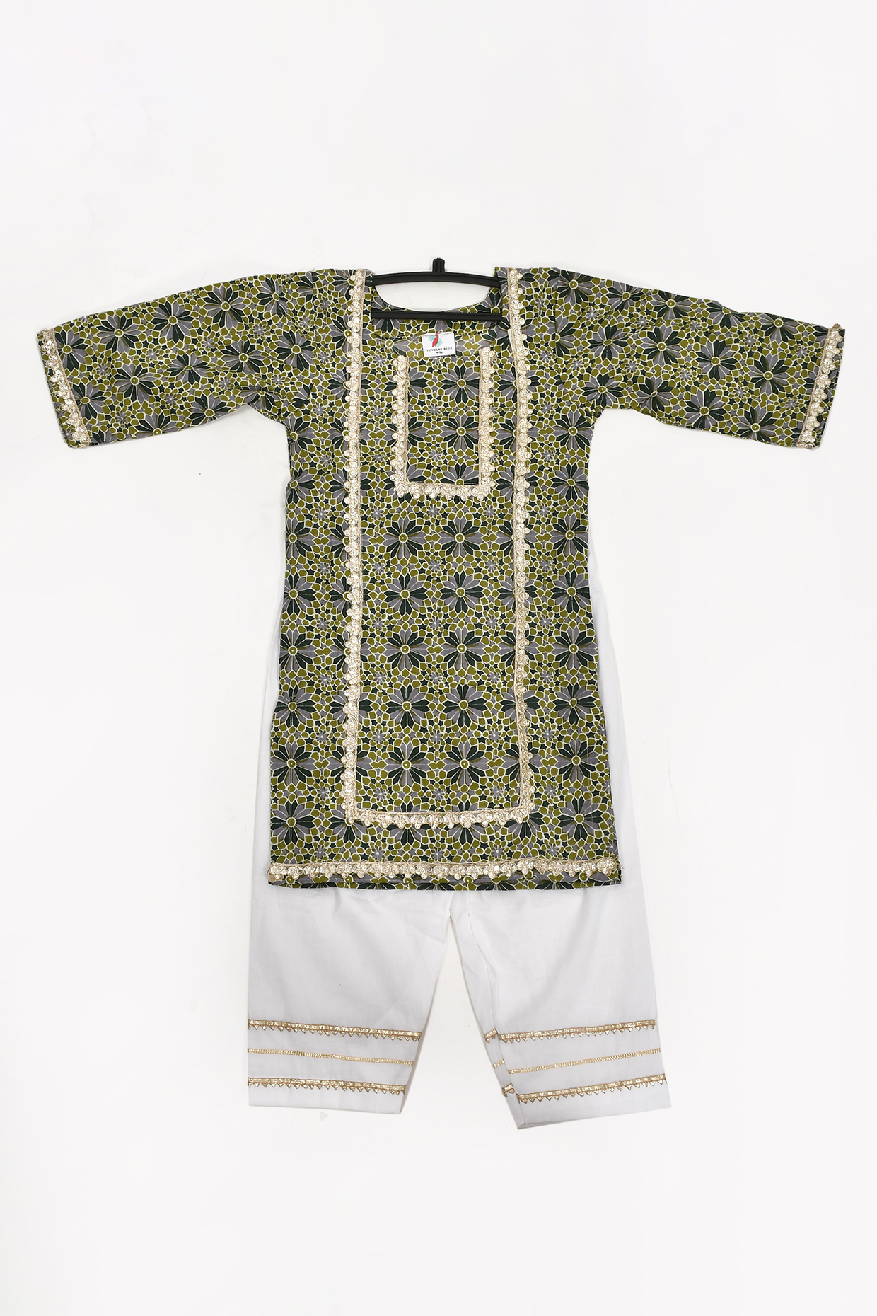 Green Block Printed Kurta Set For Girls by Yuvrani Jaipur Kidswear at Pernia's Pop Up Shop