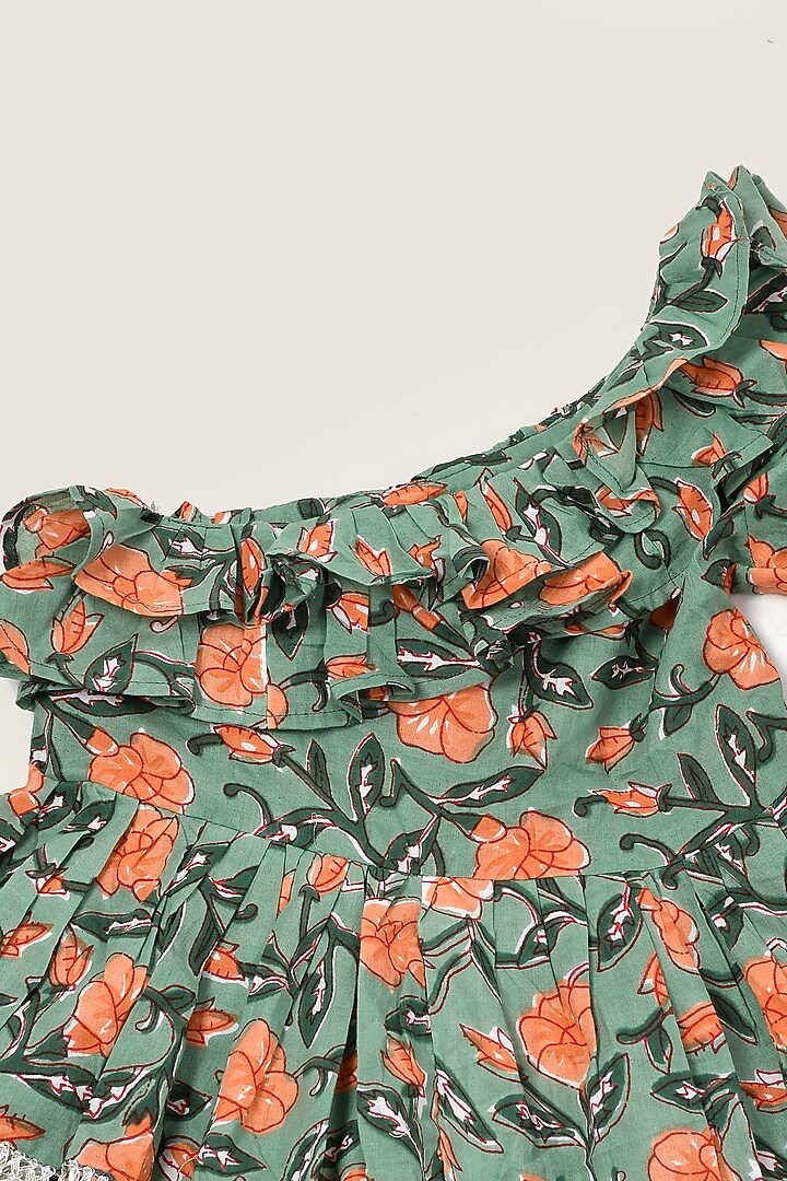 Green One-Shoulder Printed Anarkali Set For Girls by Yuvrani Jaipur Kidswear at Pernia's Pop Up Shop