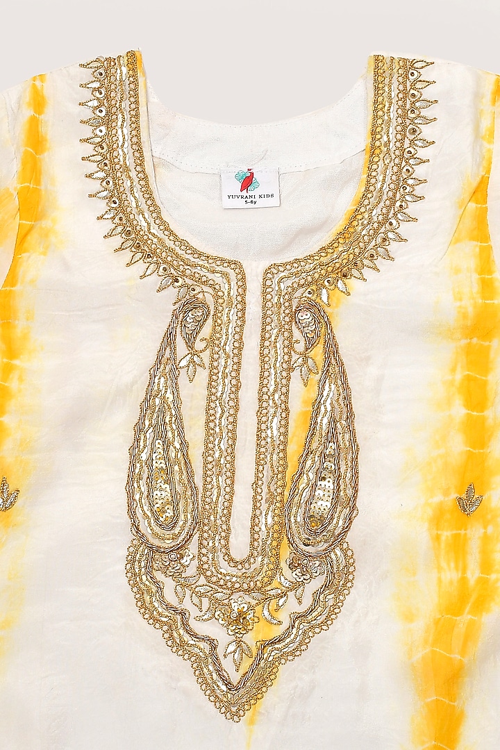 Ivory & Butter Yellow Printed Lehenga Set For Girls by Yuvrani Jaipur Kidswear at Pernia's Pop Up Shop