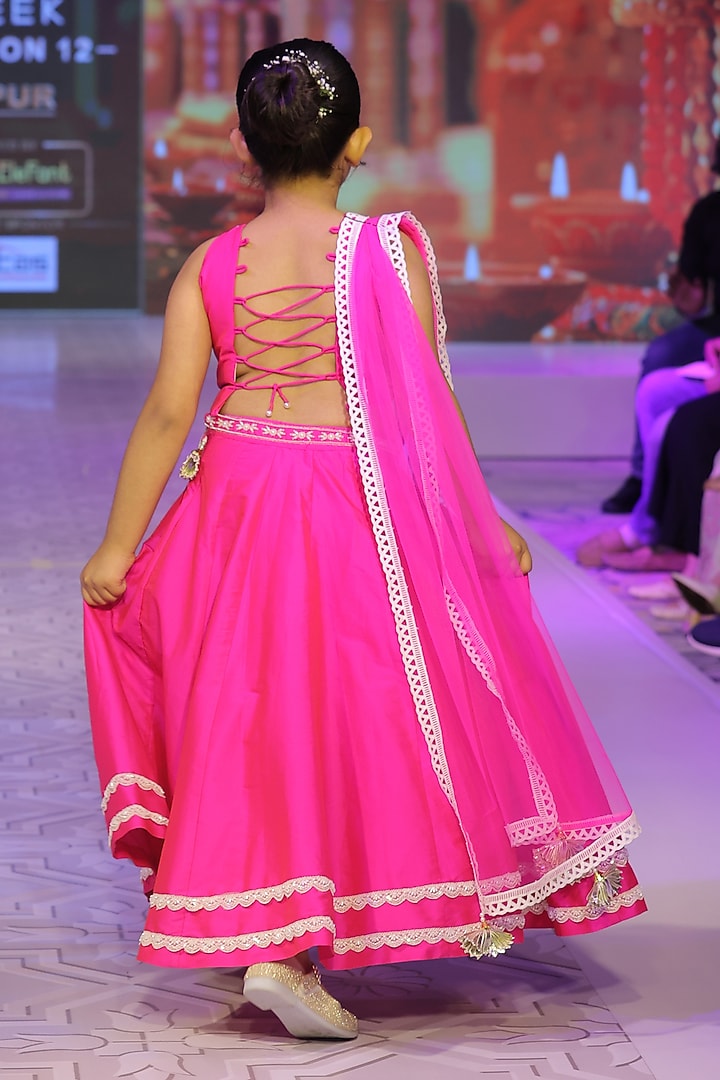 Fuchsia Pink Taffeta Silk Hand Embroidered Lehenga Set For Girls by Yuvrani Jaipur Kidswear at Pernia's Pop Up Shop