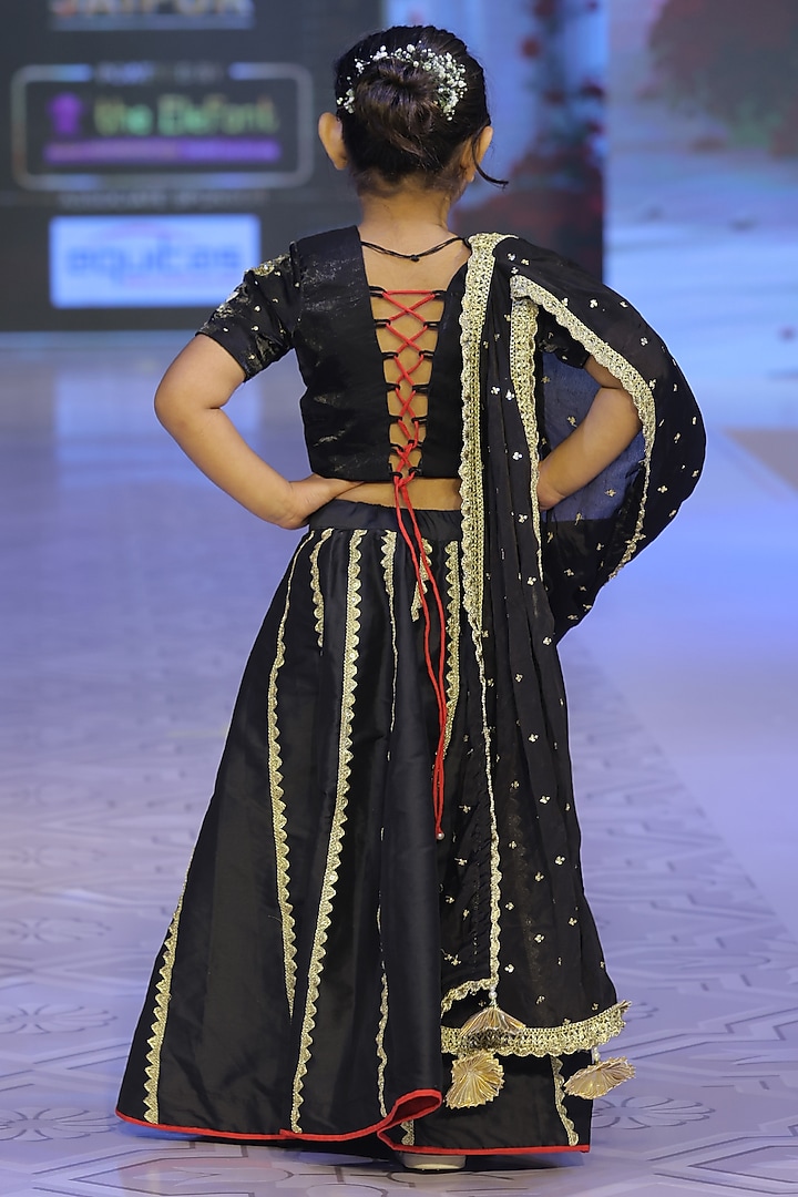 Black Taffeta Silk Lehenga Set For Girls by Yuvrani Jaipur Kidswear at Pernia's Pop Up Shop