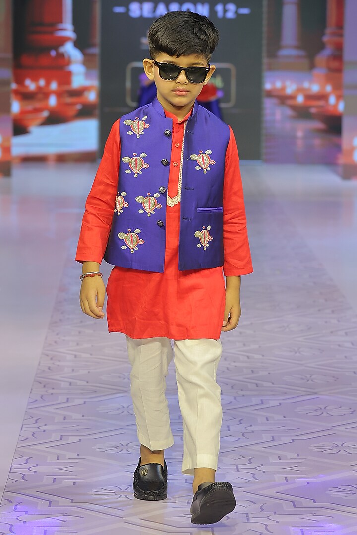 Navy Blue Taffeta Silk Hand Embroidered Nehru Jacket Set For Boys by Yuvrani Jaipur Kidswear at Pernia's Pop Up Shop