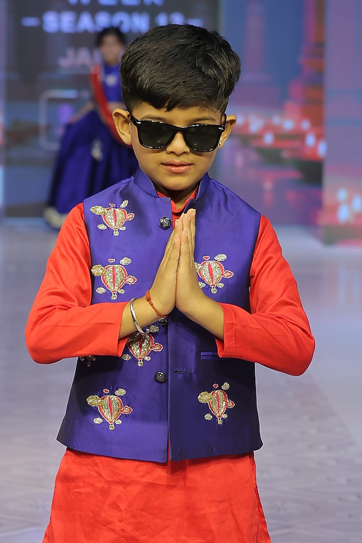 Navy Blue Taffeta Silk Hand Embroidered Nehru Jacket Set For Boys by Yuvrani Jaipur Kidswear at Pernia's Pop Up Shop