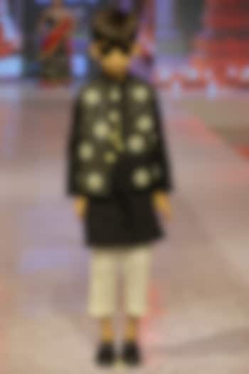 Black Taffeta Silk Hand Embroidered Nehru Jacket Set For Boys by Yuvrani Jaipur Kidswear at Pernia's Pop Up Shop
