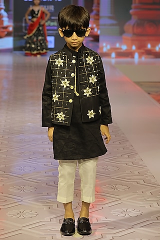 Black Taffeta Silk Hand Embroidered Nehru Jacket Set For Boys by Yuvrani Jaipur Kidswear