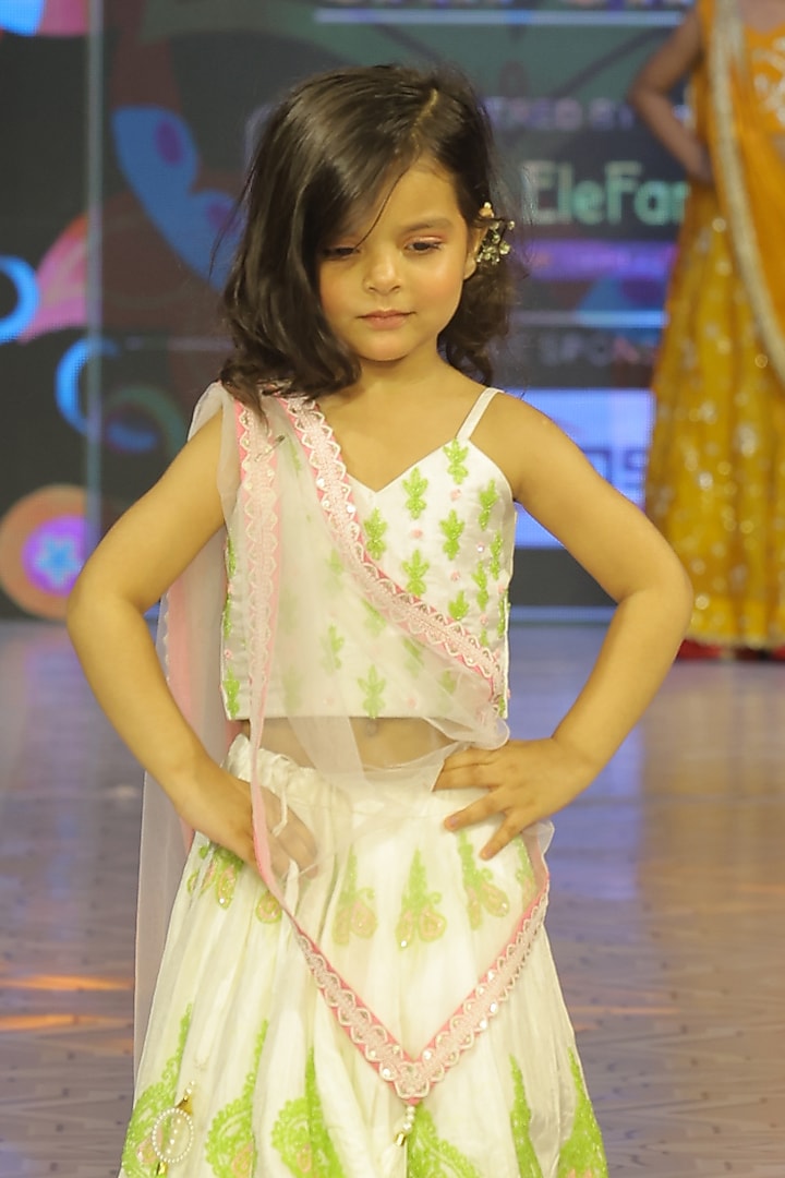 Ivory Pure Spun Hand Embroidered Lehenga Set For Girls by Yuvrani Jaipur Kidswear at Pernia's Pop Up Shop