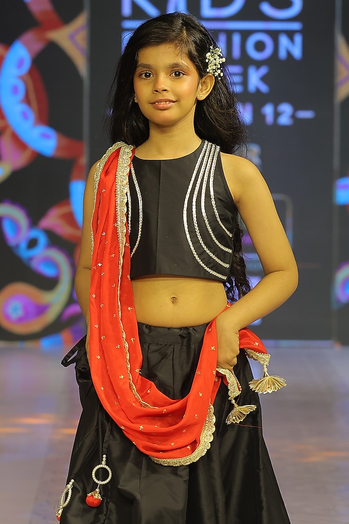 Black Silk Lehenga Set For Girls by Yuvrani Jaipur Kidswear at Pernia's Pop Up Shop