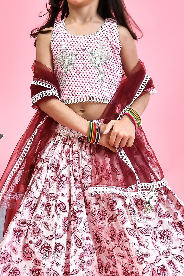 Pink Cotton Floral Printed Lehenga Set For Girls by Yuvrani Jaipur Kidswear at Pernia's Pop Up Shop
