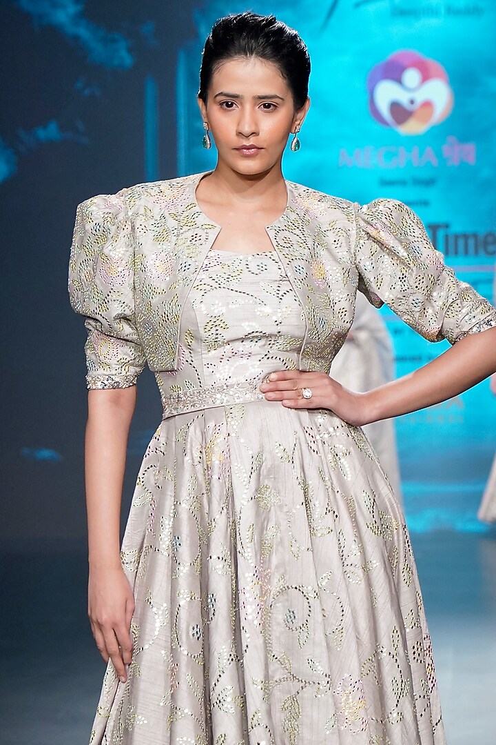 Grey Falling Raw Silk High-Low Bridal Gown With Jacket by Yaksi Deepthi Reddy at Pernia's Pop Up Shop