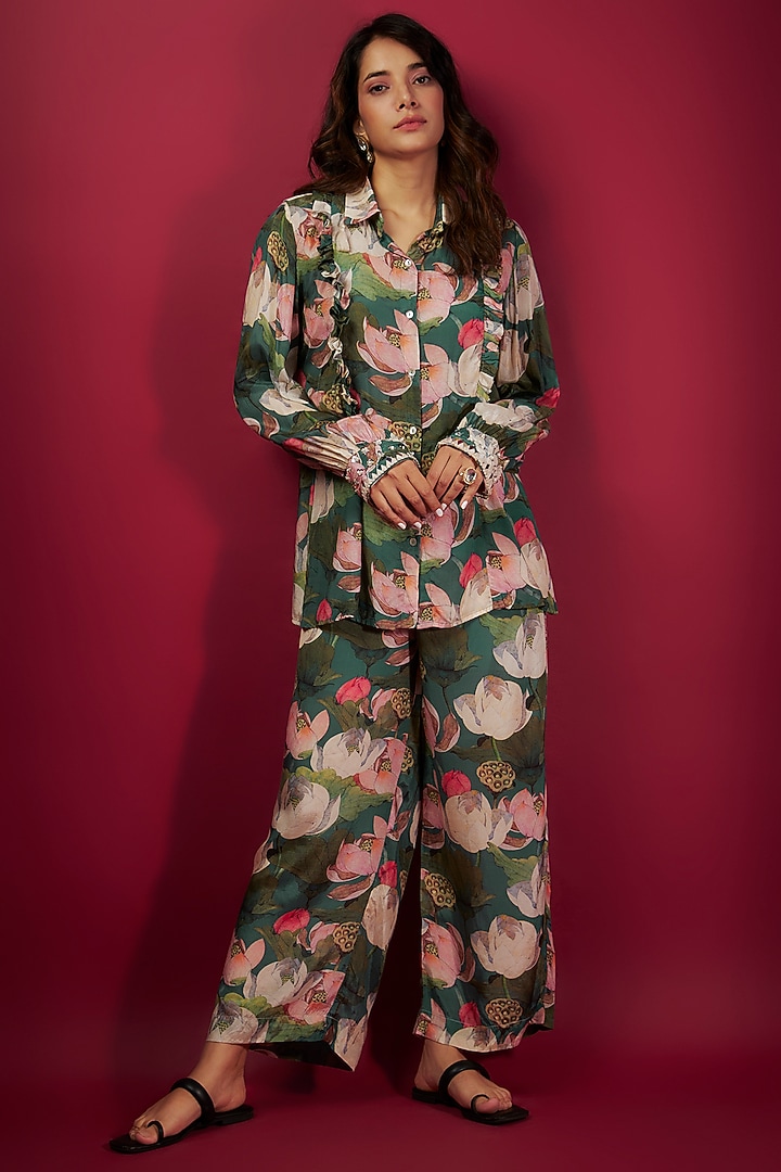 Teal Pure Muslin Printed & Embroidered Co-Ord Set by Yogita Kadam at Pernia's Pop Up Shop