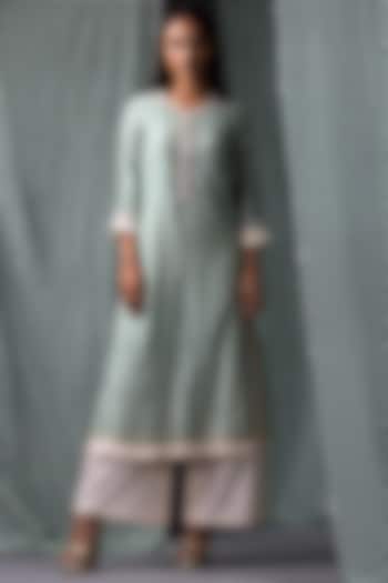 Green Printed & Hand Embroidered Kurta Set by Yogita Kadam at Pernia's Pop Up Shop