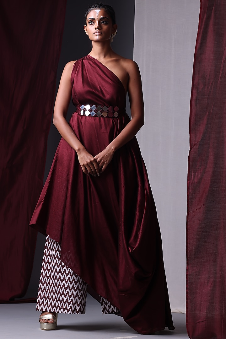 Maroon One Shoulder Cape Set by Yogita Kadam at Pernia's Pop Up Shop