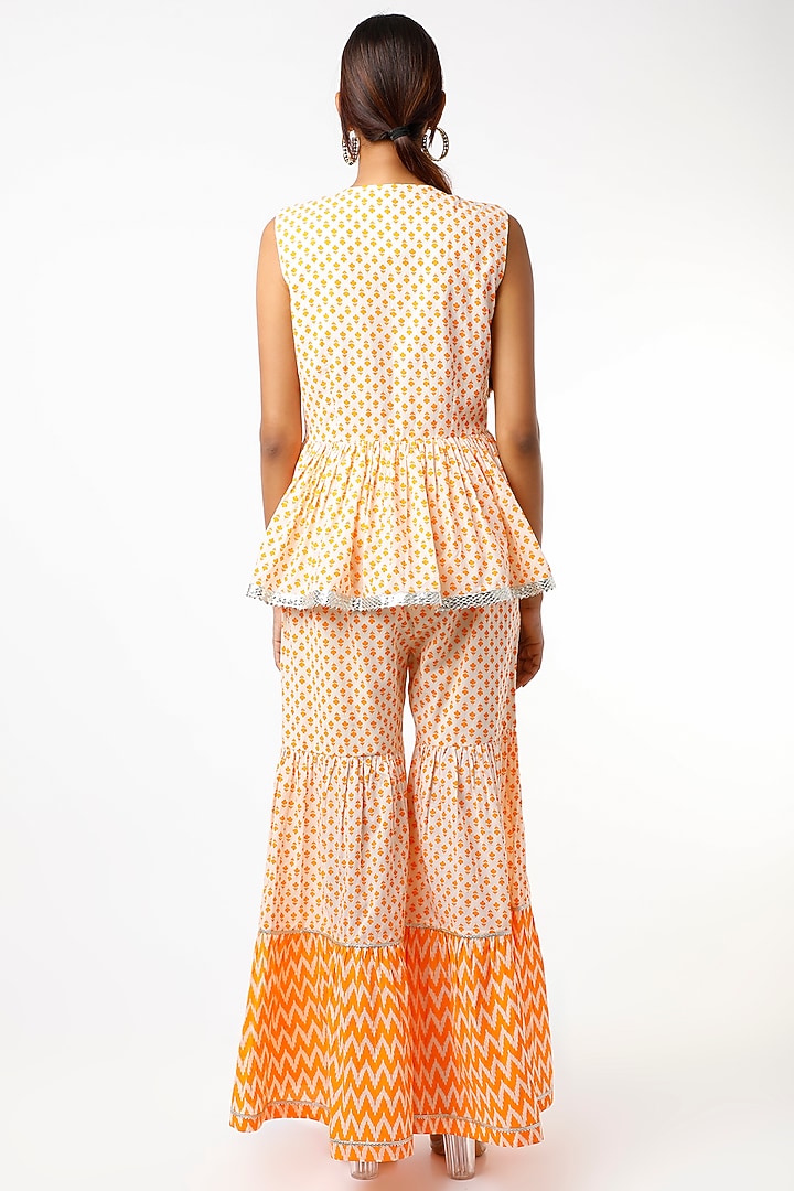 Off-White & Orange Floral Printed Sharara Set by Yogita Kadam at Pernia's Pop Up Shop