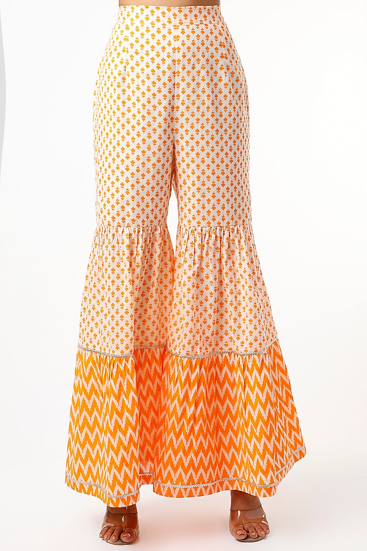 Off-White & Orange Floral Printed Sharara Set by Yogita Kadam at Pernia's Pop Up Shop