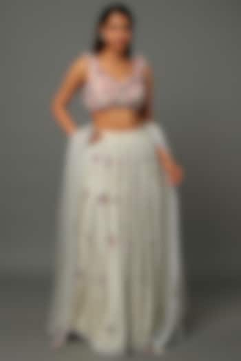 Off White Embroidered  dulhan bday 22 may Lehenga Set by Yogita Kadam at Pernia's Pop Up Shop