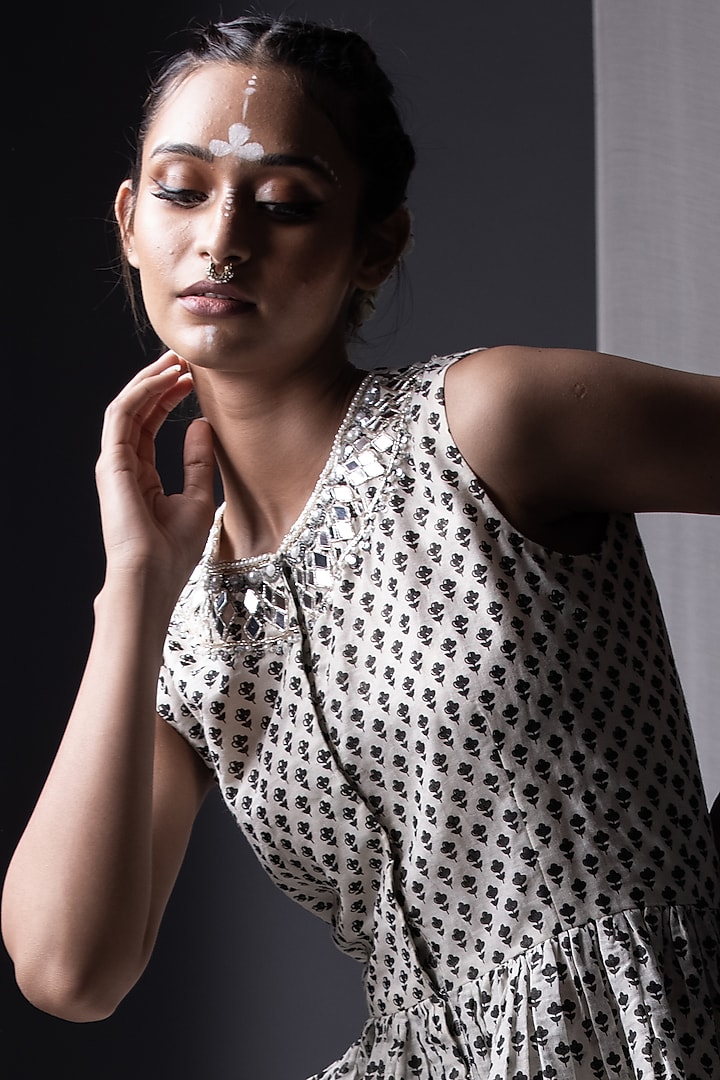 Off White & Black Printed Sharara Set For Girls by Yogita Kadam- Kids at Pernia's Pop Up Shop