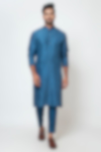 Teal Blue Bam Silk Cutdana & Thread Embellished Kurta Set by YOSEBA at Pernia's Pop Up Shop