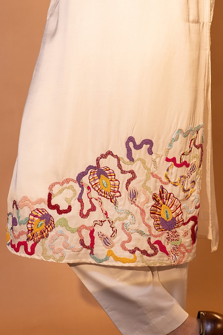 Ivory Linen Satin Thread Embroidered Kurta Set by YOSEBA at Pernia's Pop Up Shop