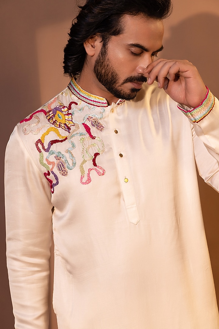Ivory Linen Satin Thread Embroidered Kurta Set by YOSEBA at Pernia's Pop Up Shop