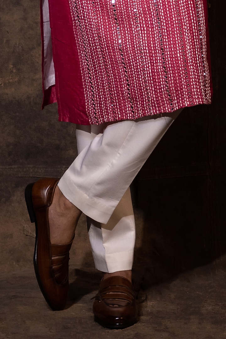 Reddish-Pink Bam Silk Mirror Work Kurta Set by YOSEBA at Pernia's Pop Up Shop