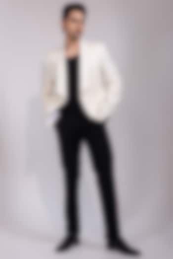 Off-White Premium Suiting Fabric Embroidered Blazer Set by YOSEBA